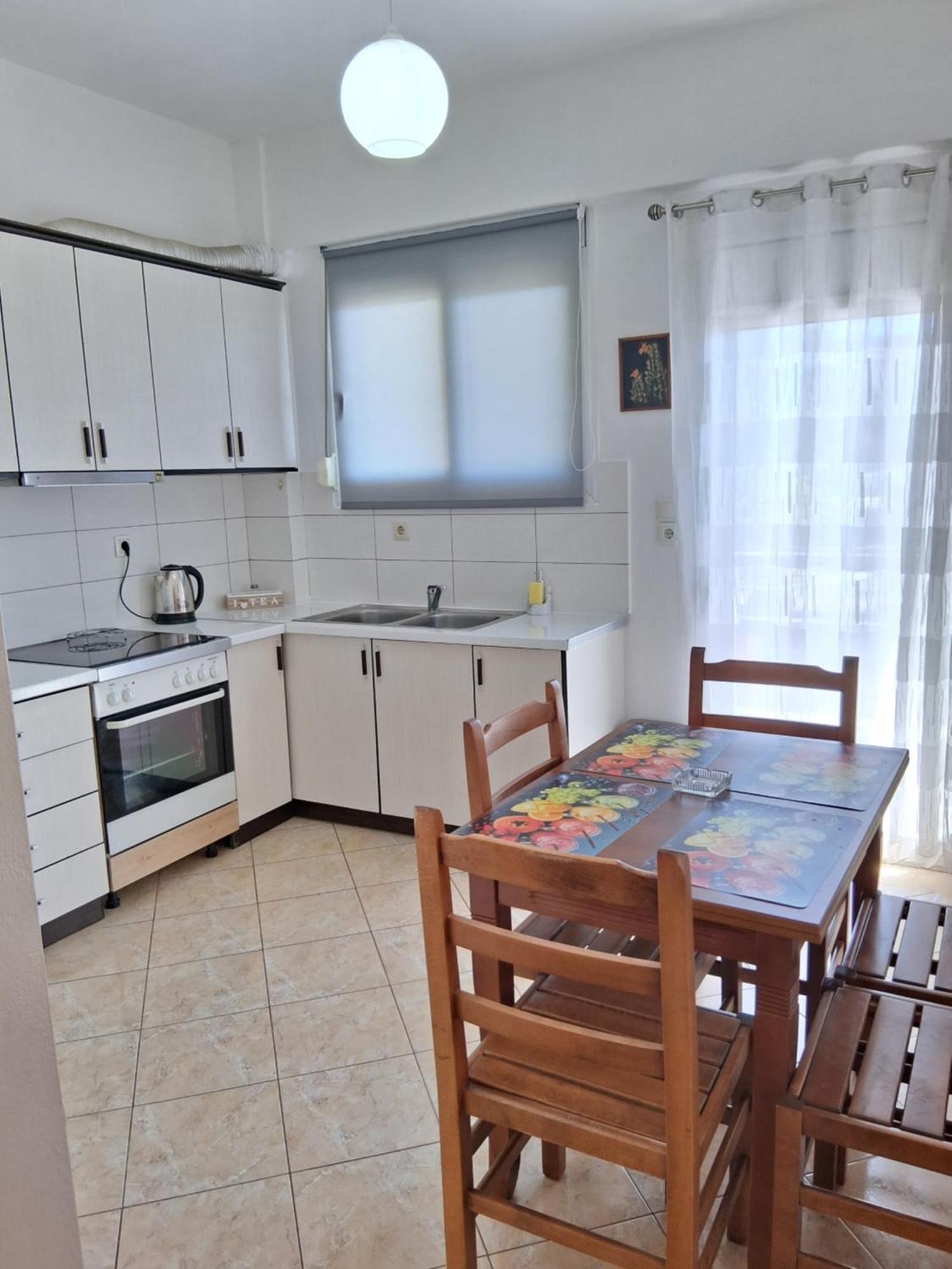 Rooms With View Himare Rum bild