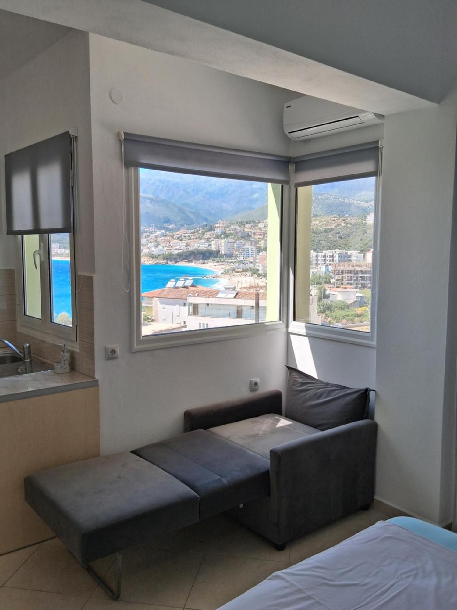 Rooms With View Himare Rum bild